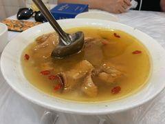 墨鱼鸡汤-喜洋洋(中山四路店)