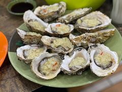 炭烧蒜蓉生蚝-贞姨美食·老字号海鲜大排档