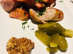 香肠拼盘-Osteria Garden 生蚝花园餐厅(原进贤路店)