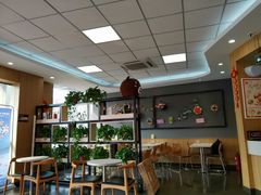 -华莱士·炸鸡汉堡(蜜欢购物店)