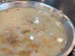 -老来福·非遗酸汤兔(凯旋路店)