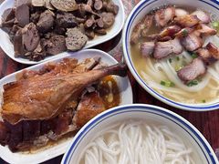 -香辉食馆(新兴路店)