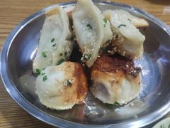 -黄阿姨锅贴大王(万航渡路店)