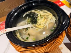 蟹粉小馄饨-馋三尺蟹粉小笼(人民广场店)