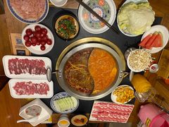 -沸炉重庆老火锅(军事博物馆店)