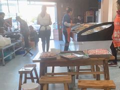 大堂-老广烧烤(骆驼山康馨园店)