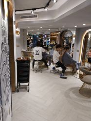 -苏豪路易士·嘉玛发廊