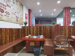 大堂-哈尔滨东北铁锅炖(都督街店)