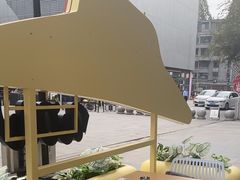 -必胜客(WOW昙华林店)