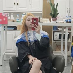 -V8潮牌·接发烫染连锁