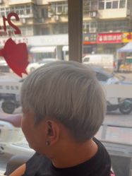-一東造型烫发染发