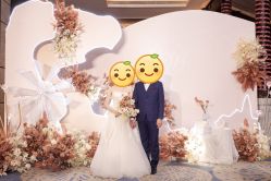 -珠海女王嫁衣馆(珠海左右创意园店)