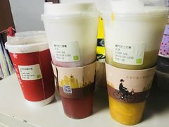 霸气芝士草莓-奈雪的茶(市百一店)