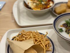-正南齐北·老街糯米团(洪崖洞店)