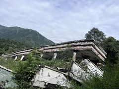 -四川汶川特大地震漩口中学遗址