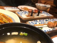 茶壶菌菇海鲜味增汤-石屋料理(南京西路店)