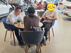 -上汽大众4S店(上海冠松店)