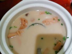 洪湖莲藕汤-楚天美食坊(越秀先烈中路店)