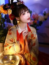 -虞美人汉服摄影