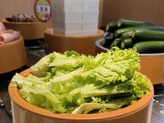 -龍歌自助小火锅(市北CBD万达店)