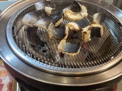 -围炉肉舍•炭烤活鳗•丹东海鲜烤肉(步行街店)