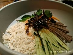 -云海肴·汽锅鸡·云南菜(天山百盛优客店)