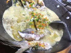 -黄泥岗·地道湖北菜(奥特莱斯店)