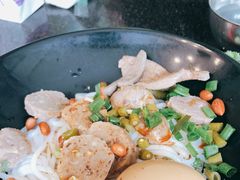 -丫丫桂林米粉(学府店)