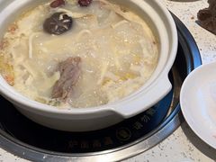 -三人行骨头王火锅(长寿店)