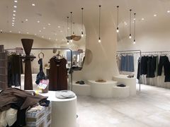 -广州壹马服装广场