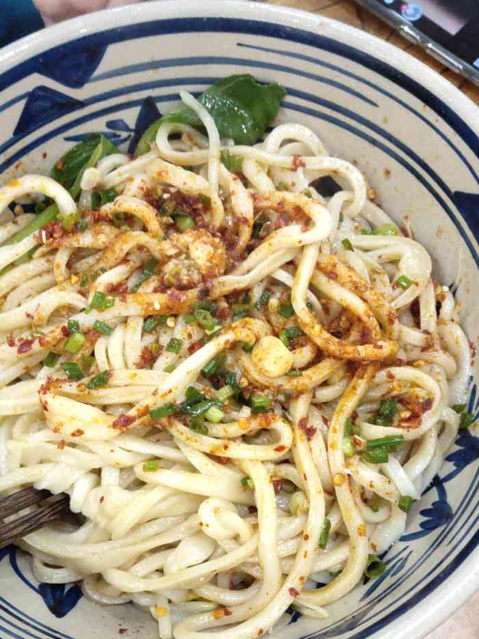 老陕麦大碗面(汉华城店)-"汉华城这个商场实在是人气不高啊 .下班.