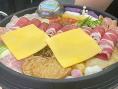 -豚妈妈汤饭·部队锅(南京东路店)
