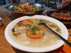 -兔行天下-鸿鹤鲜锅兔(中海国际店)