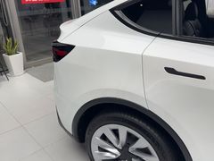 -TESLA 特斯拉(广州天环广场体验店)