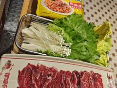 -沙胆彪炭炉牛杂煲(上海日月光广场店)
