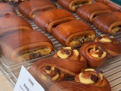 -VERIE BAKEHOUSE