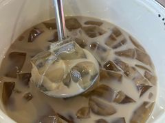 奶茶冰粉-冶建镜子·中国龙虾王(总店)