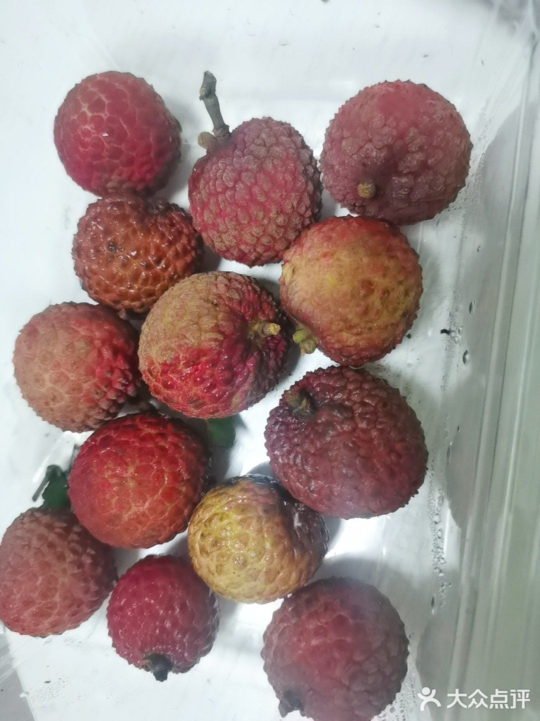 买了好多好多生活用品，冰箱塞得慢慢的，小家渐渐成型起来