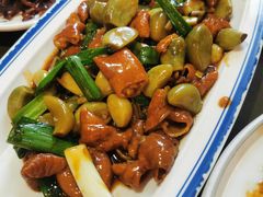 腊八蒜肥肠-福荣居褡裢火烧京味家常菜(西四店)
