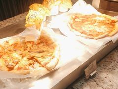 -怡豪大饭店·银顶旋转餐厅