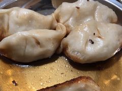 -黄阿姨锅贴大王(万航渡路店)