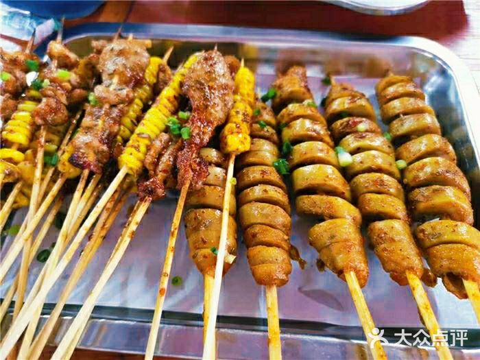 芙蓉区口碑最好的烧烤老店，排队也要来吃