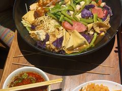 -万记麻辣烫国展总店