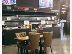 -汽车博物馆主题餐厅
