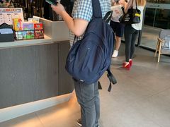 -瑞幸咖啡(巴黎春天陕西路店)