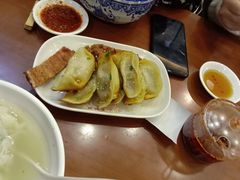 -小姜锅贴(凤凰街店)