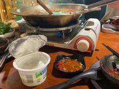 -天成·潮州牛肉脆肉鱼生蚝自助火锅