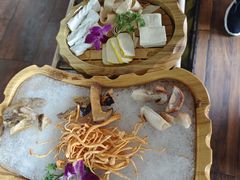 -滇釜火锅·能喝汤的火锅(车公庄店)