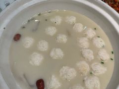 -黄泥岗·地道湖北菜(奥特莱斯店)