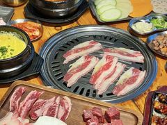 -唯成•韩国炭火烤肉 유성고기
